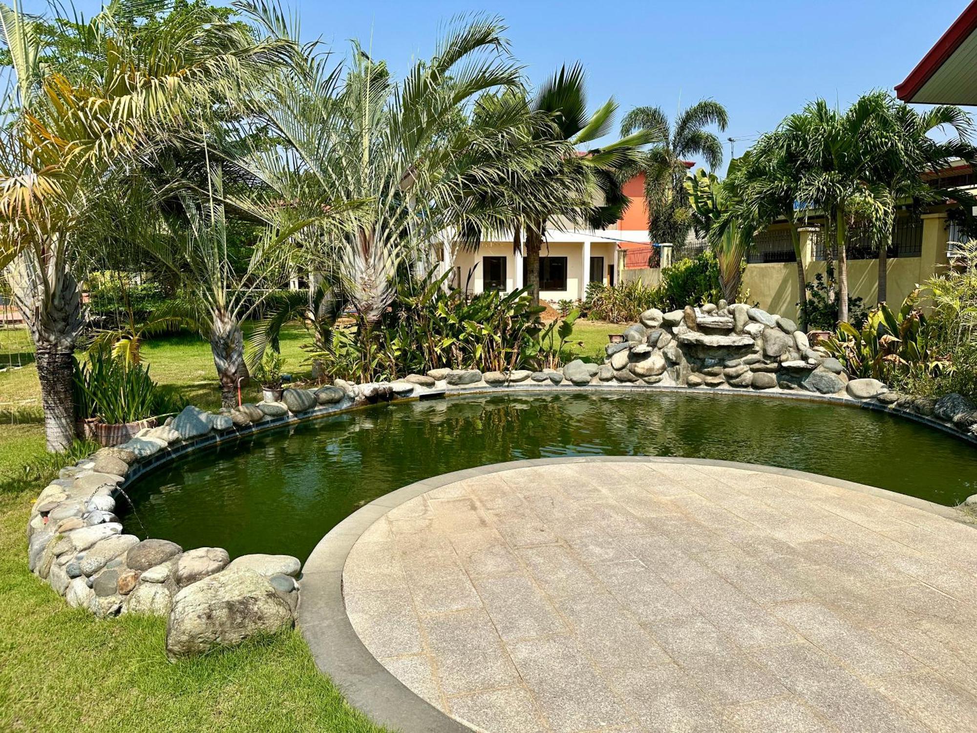 Strutz Art Garden Resort Bangued Exterior foto